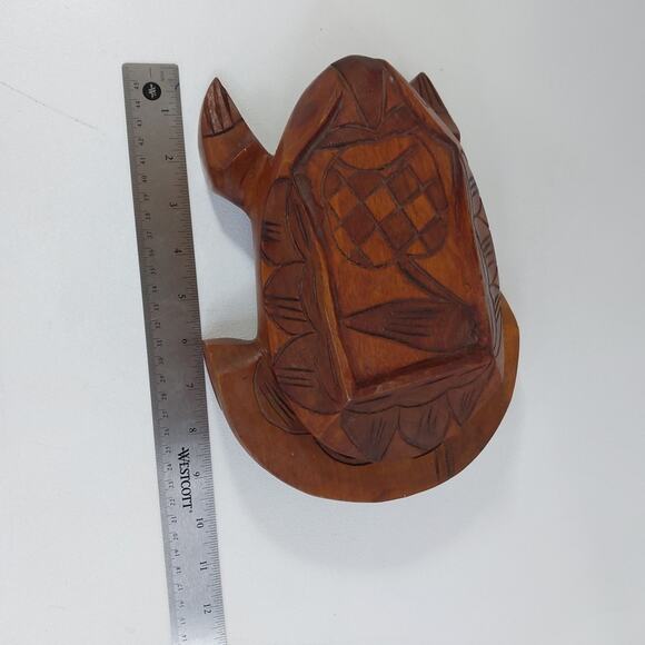 Hand Carved Wooden Frog Figure‎ Trinket Box - Picture 7 of 7